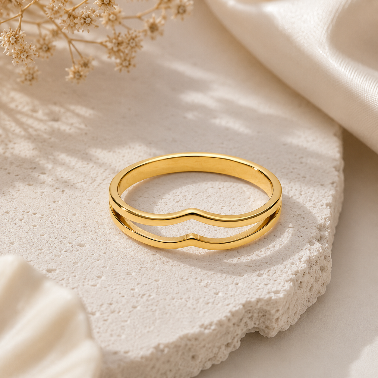 Aura Wave Ring