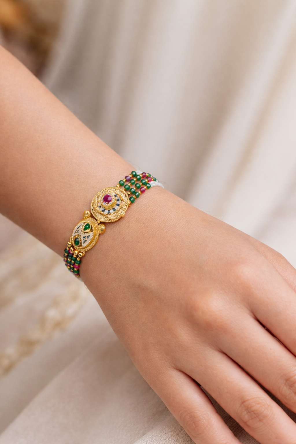 Noor Gul Pearl Hand Bracelet