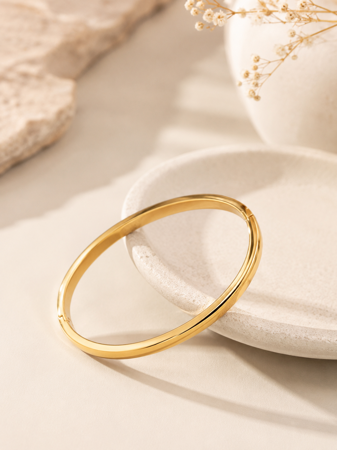 Eterna Oval Bangle