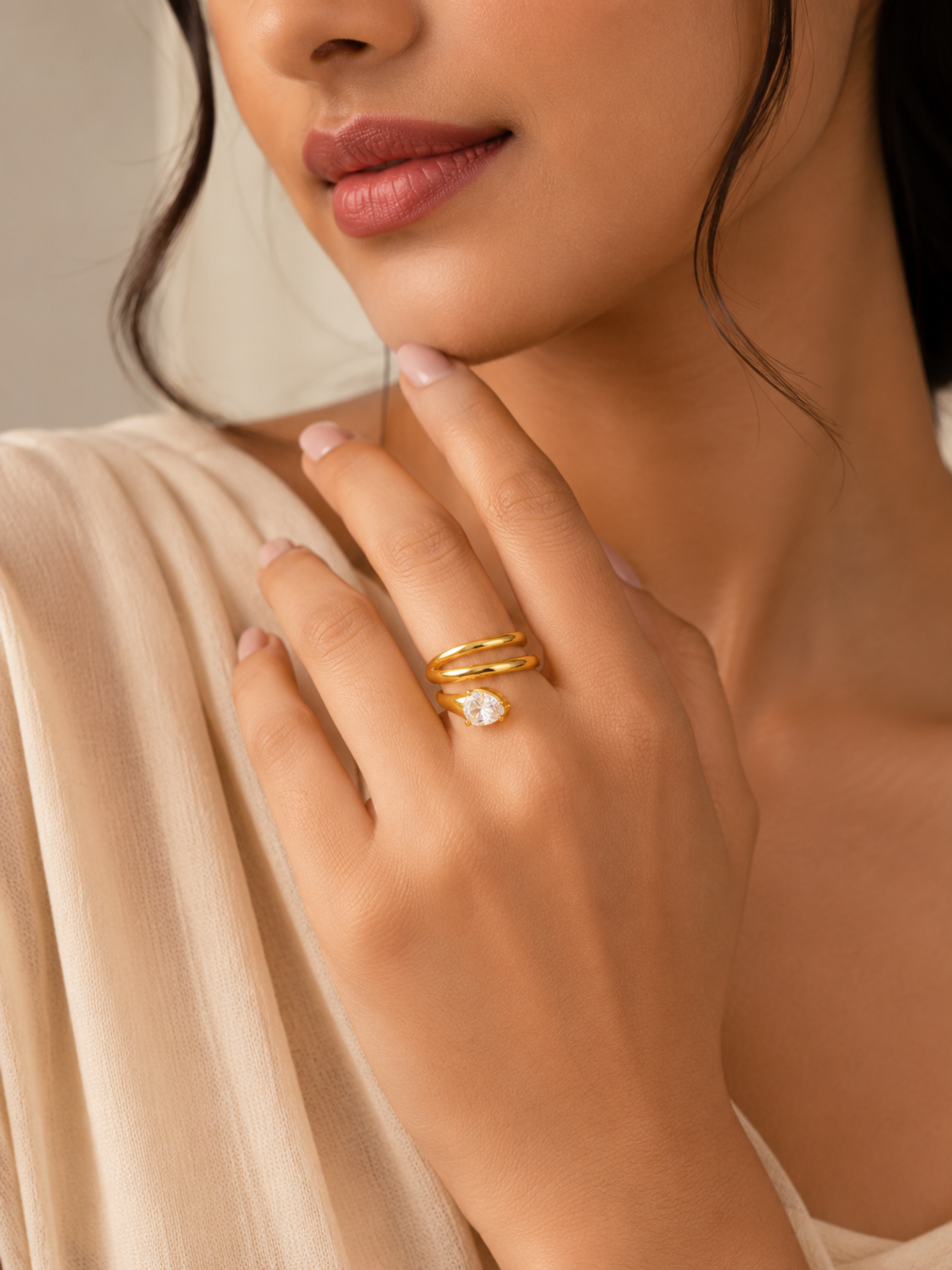 Lumière Solitaire Ring