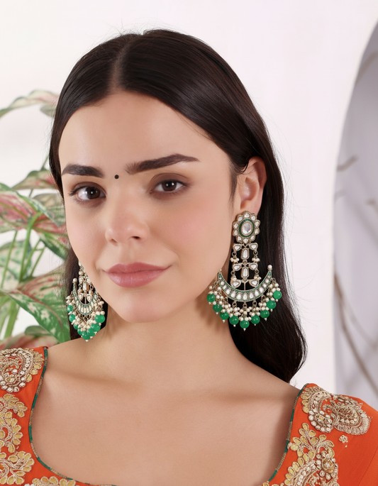 Ameera Emerald Chandbalis