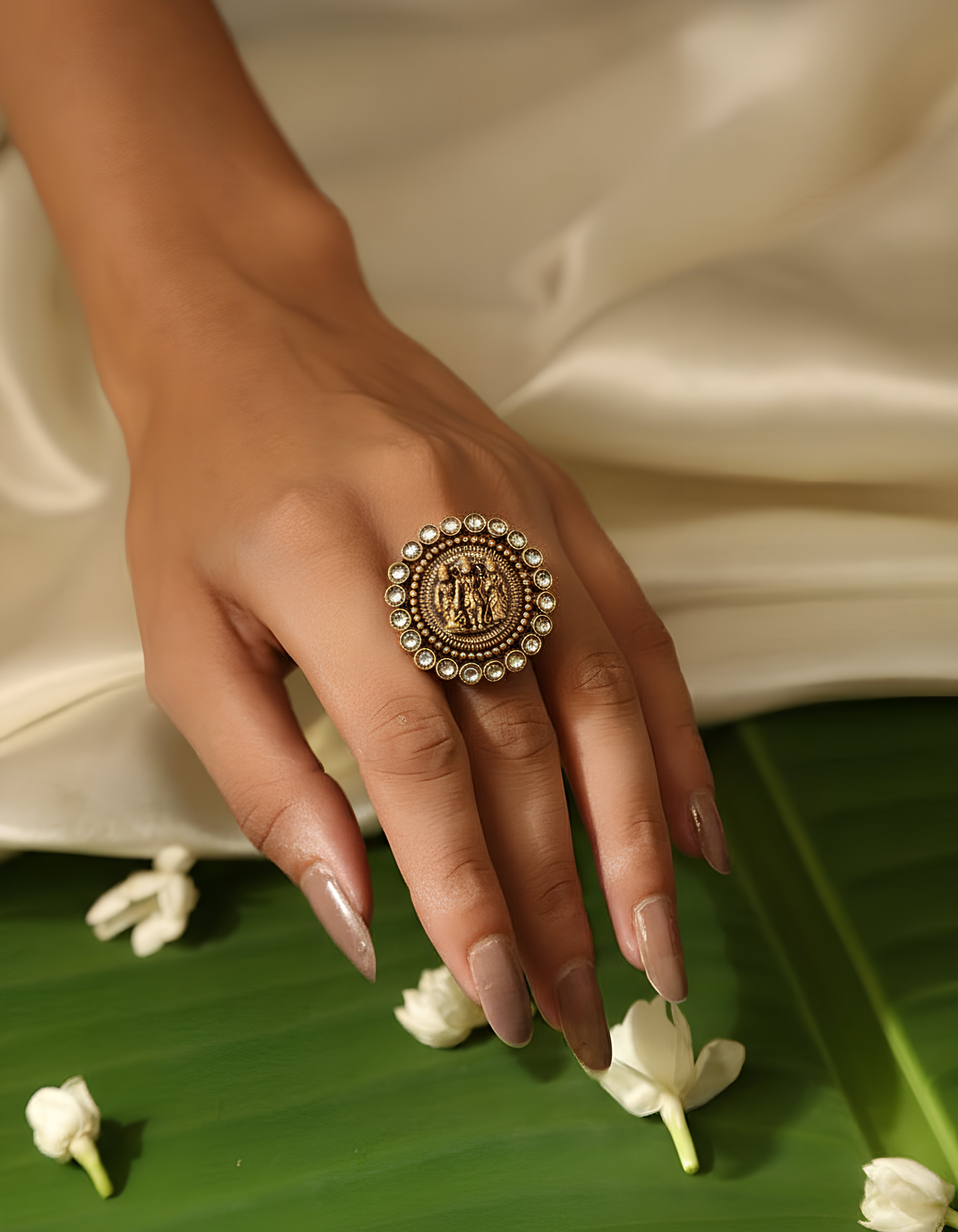 Divyaroop Kundan Temple Ring