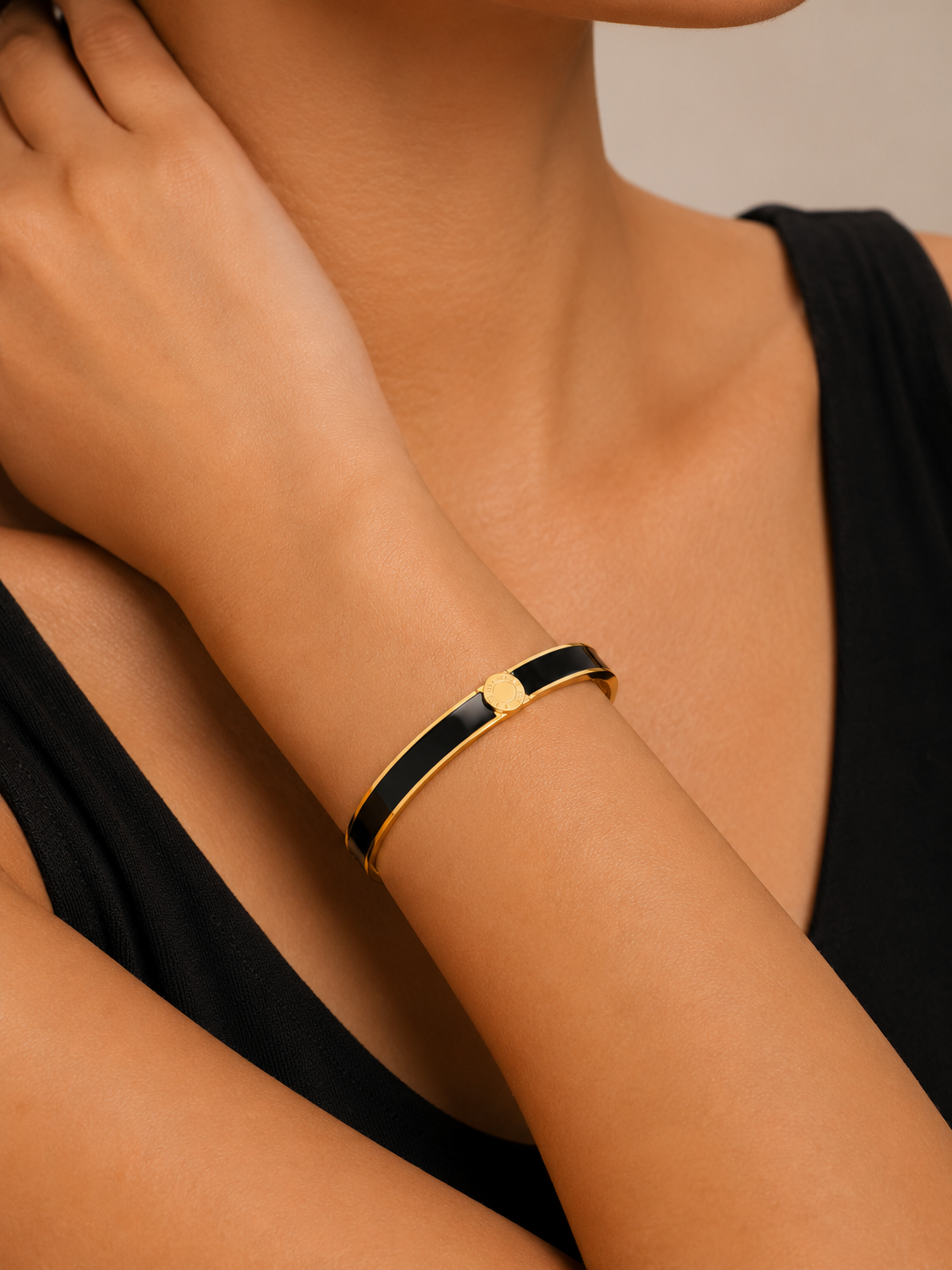 Noir Eclipse Luxe Bangle