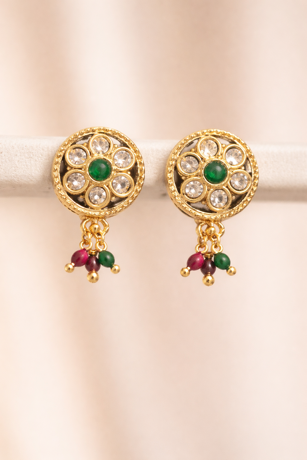 Rangoli Kundan Floral Pendant Set