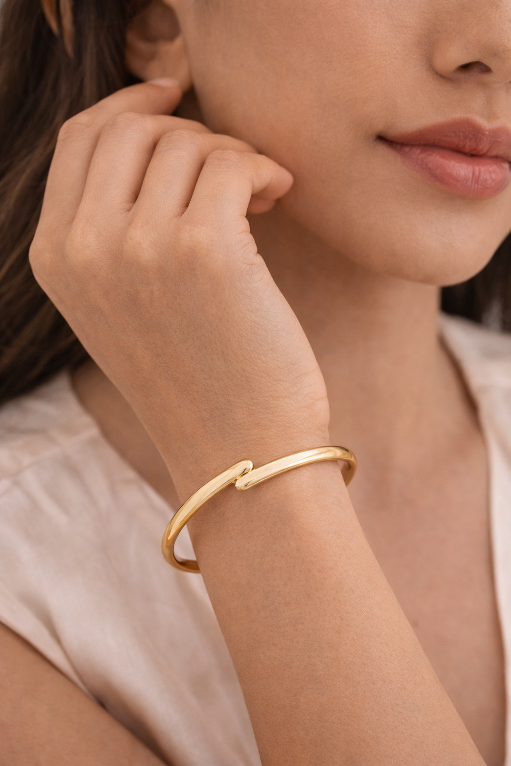 Luxe Amour Bangle