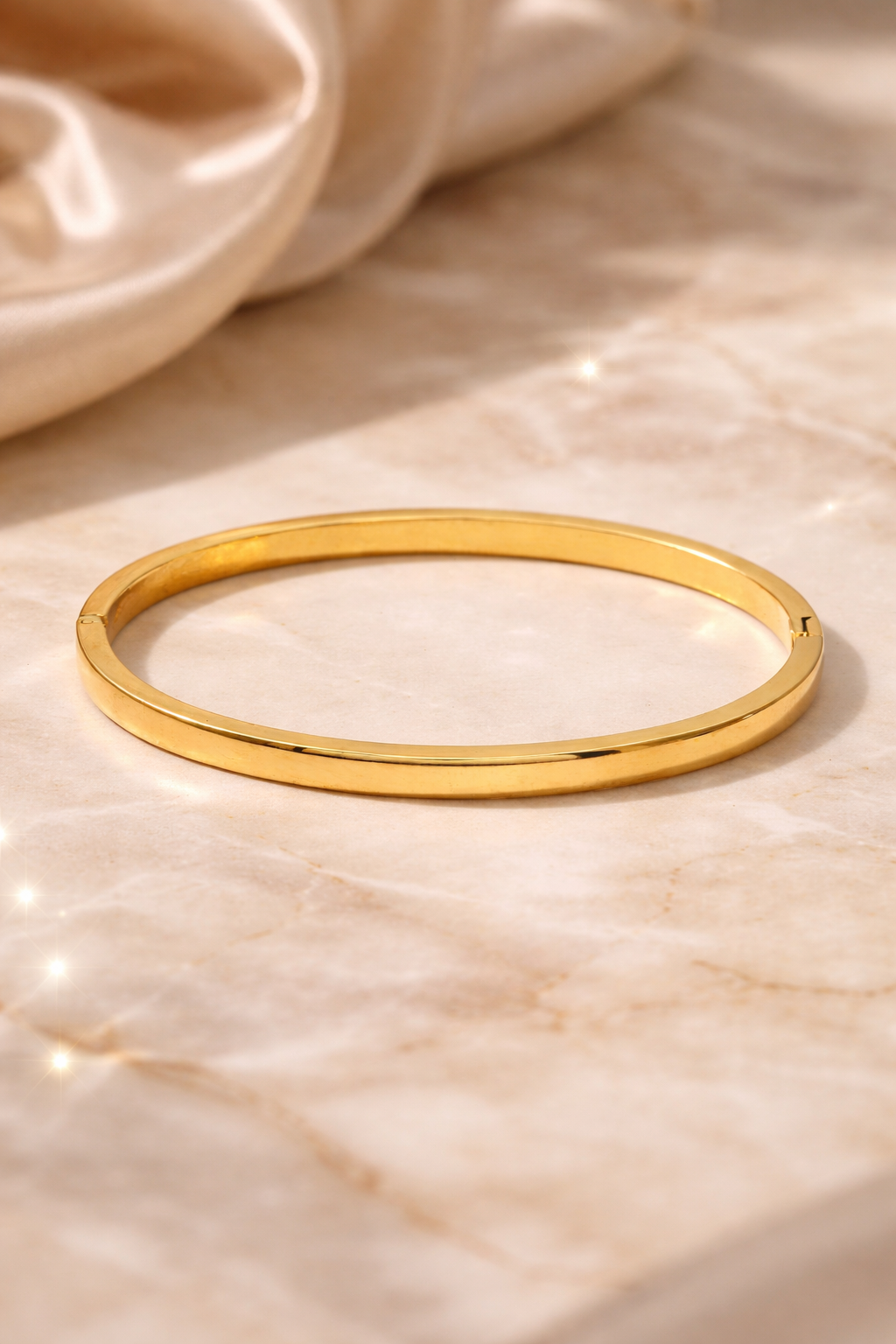 Eterna Oval Bangle