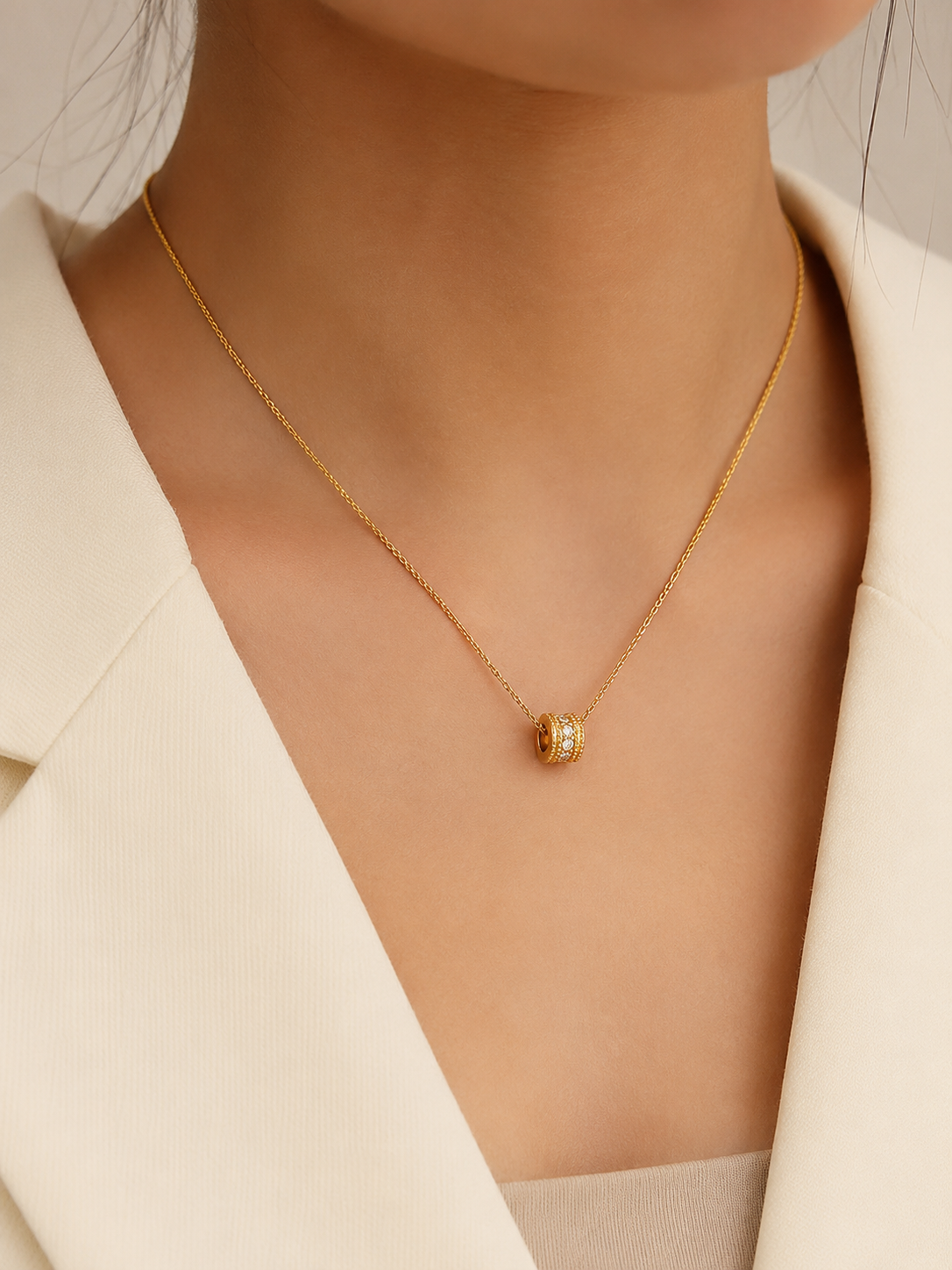 Stella Glow Necklace