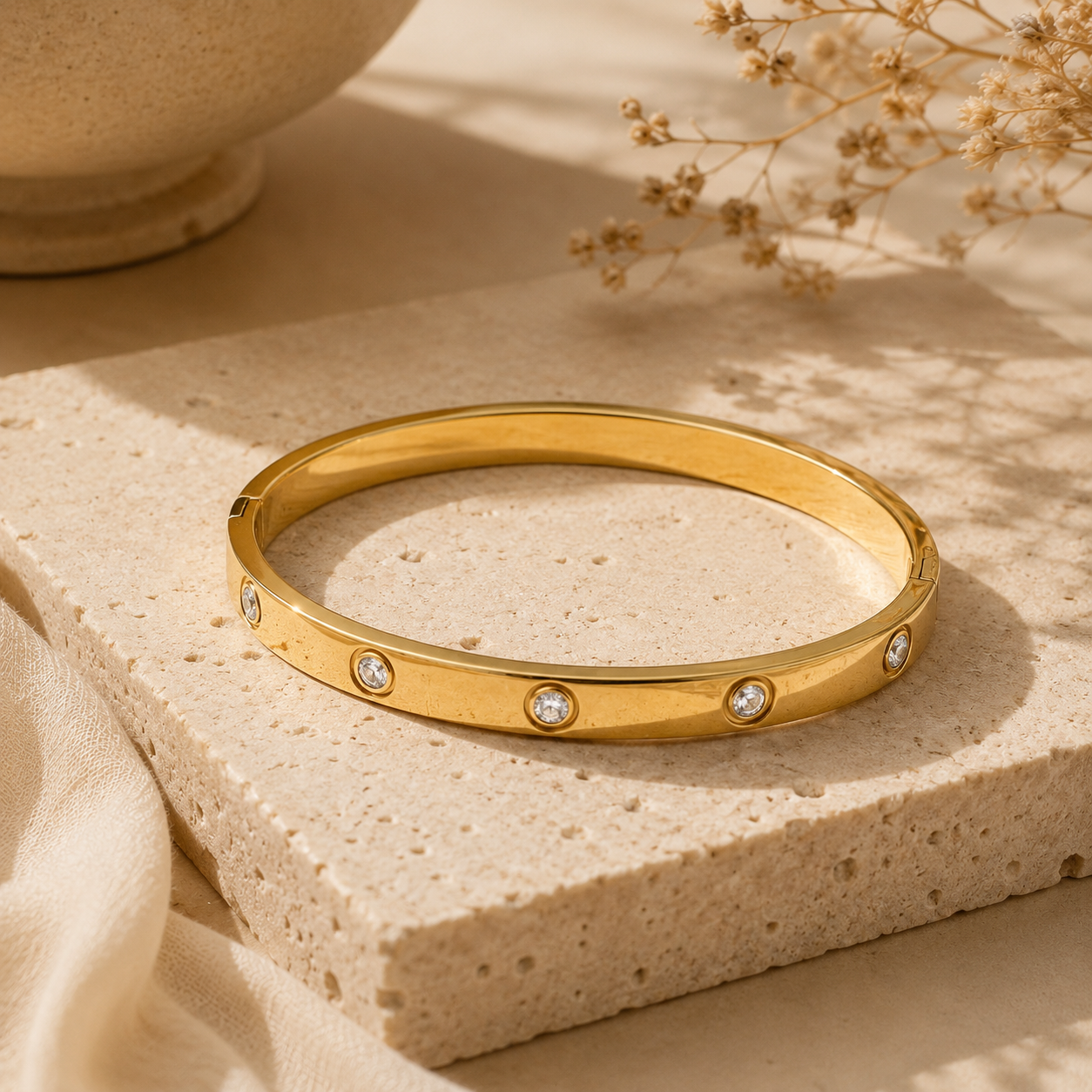 Solitaire Glow Bangle
