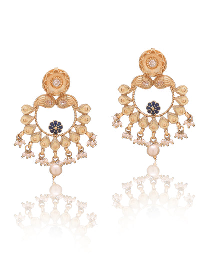 Noor Guldaan Chand Earrings