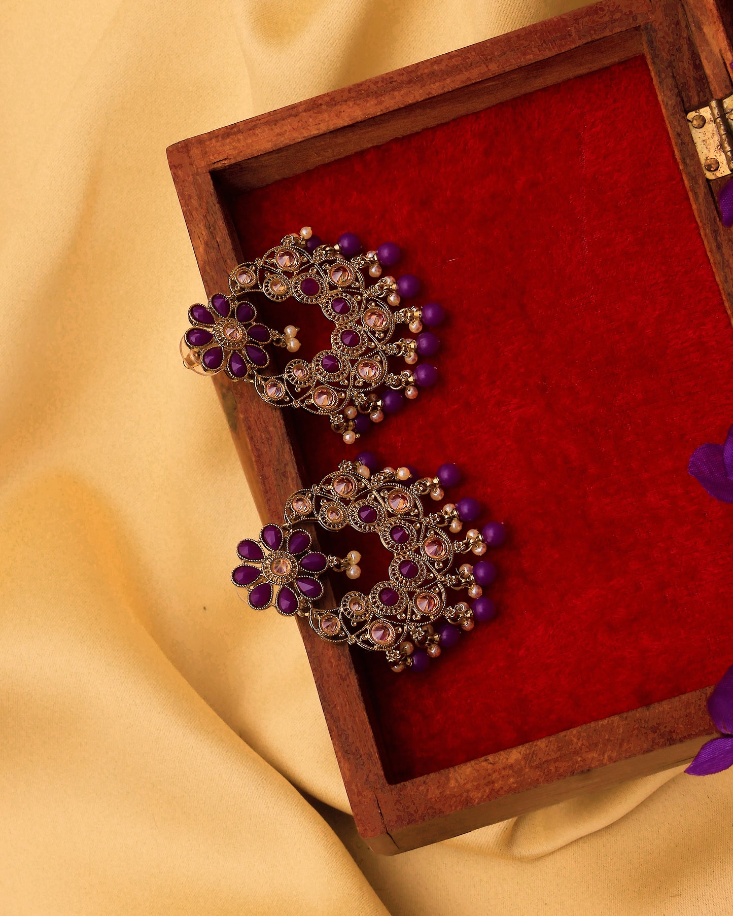 Gulroshan Mirror Chandbalis