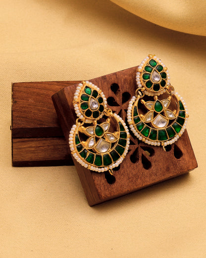 Noor-E-Zamrud Chandbalis