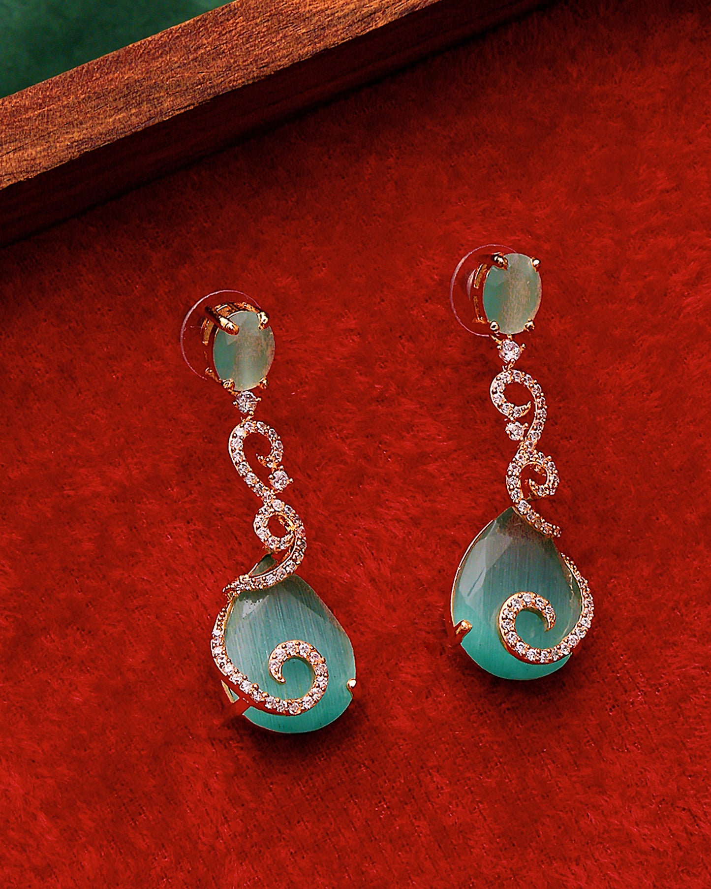 Celesta Aqua Spiral Drops
