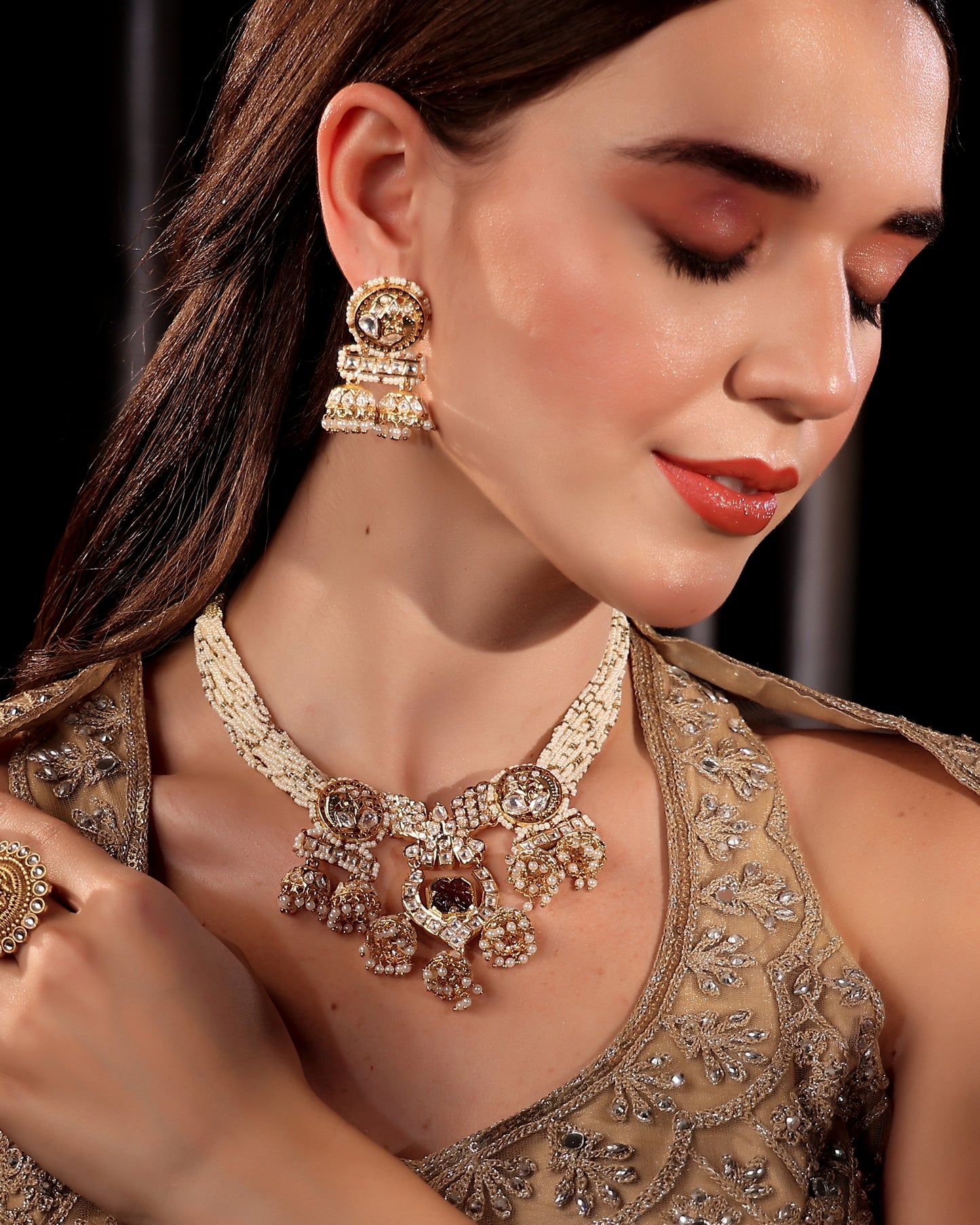 Sovereign Shine Pearl Temple Set