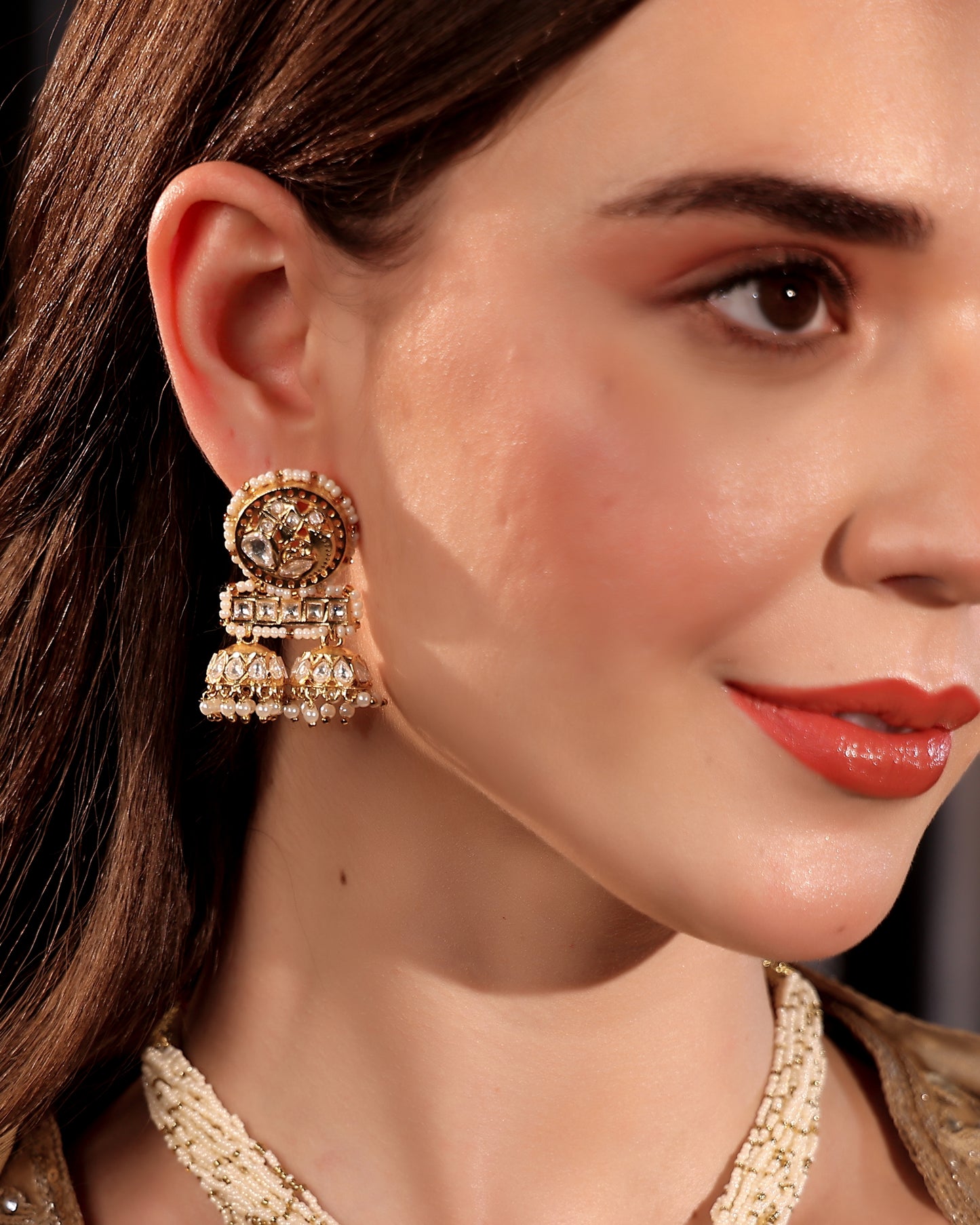 Sovereign Shine Pearl Temple Set