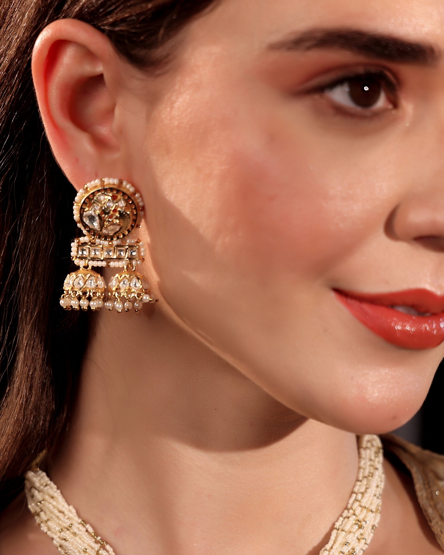 Sovereign Shine Pearl Temple Set