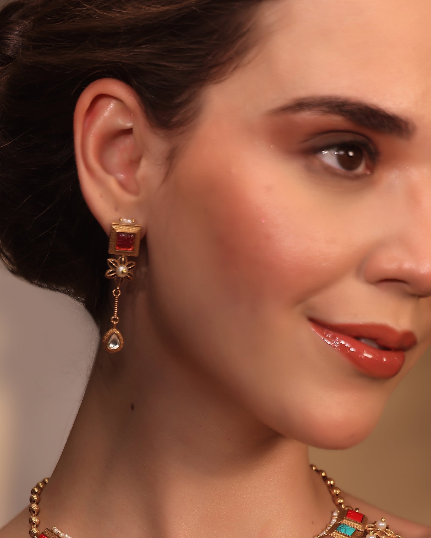 Navsundar Multigem Heritage Drape Set