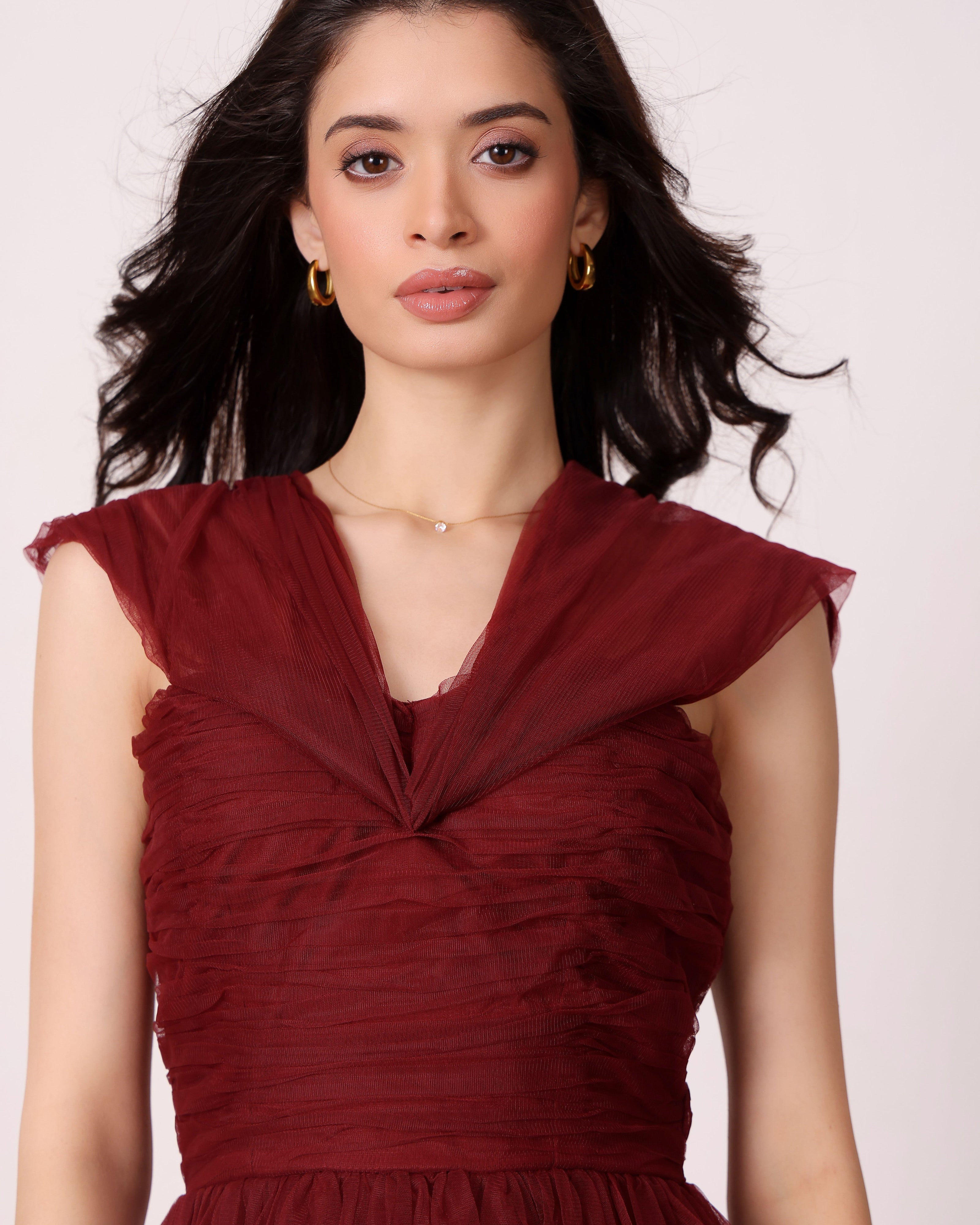 Model wearing Glint Necklace – front view