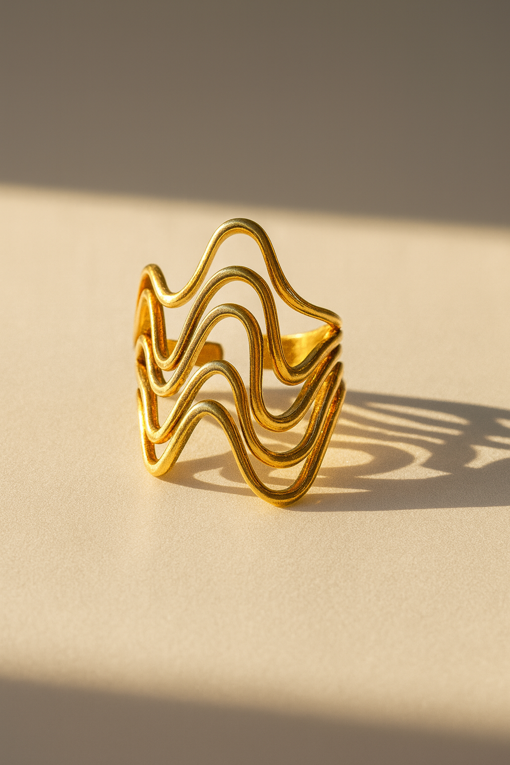 Wave Band Ring - Image 8